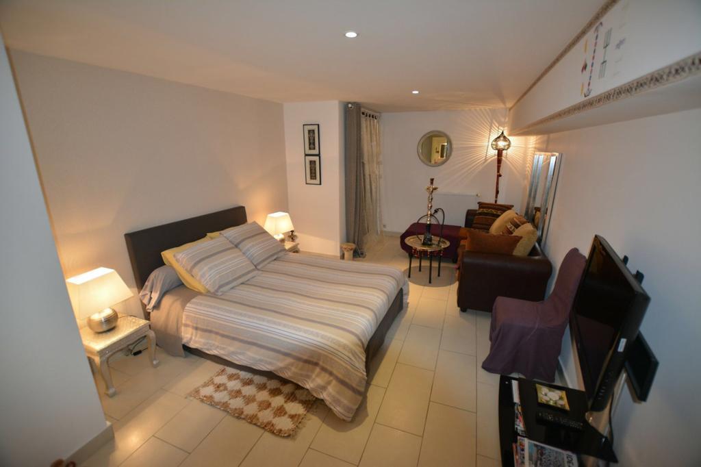 Maison D'Hotes Les Coudreaux 루얼말메이슨 외부 사진