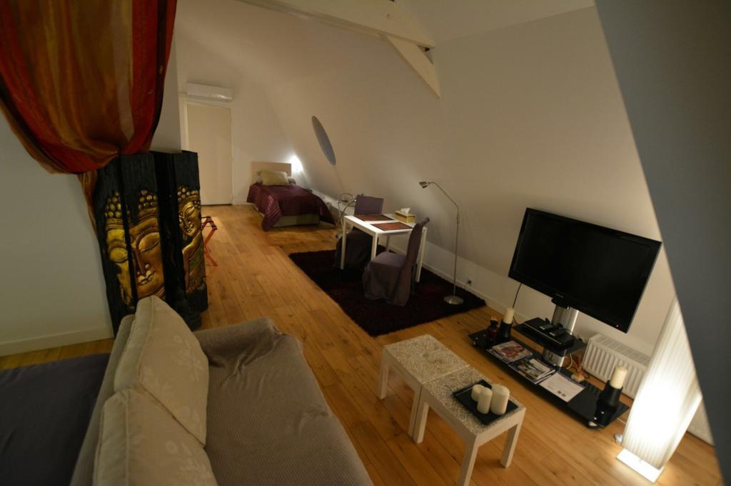 Maison D'Hotes Les Coudreaux 루얼말메이슨 외부 사진