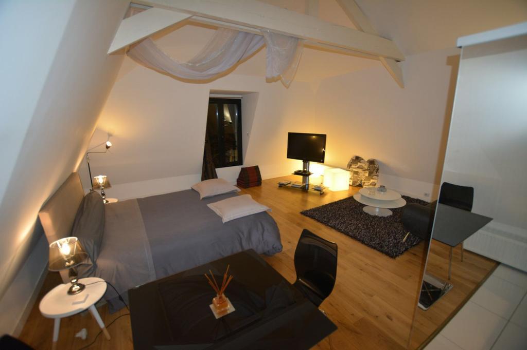 Maison D'Hotes Les Coudreaux 루얼말메이슨 외부 사진
