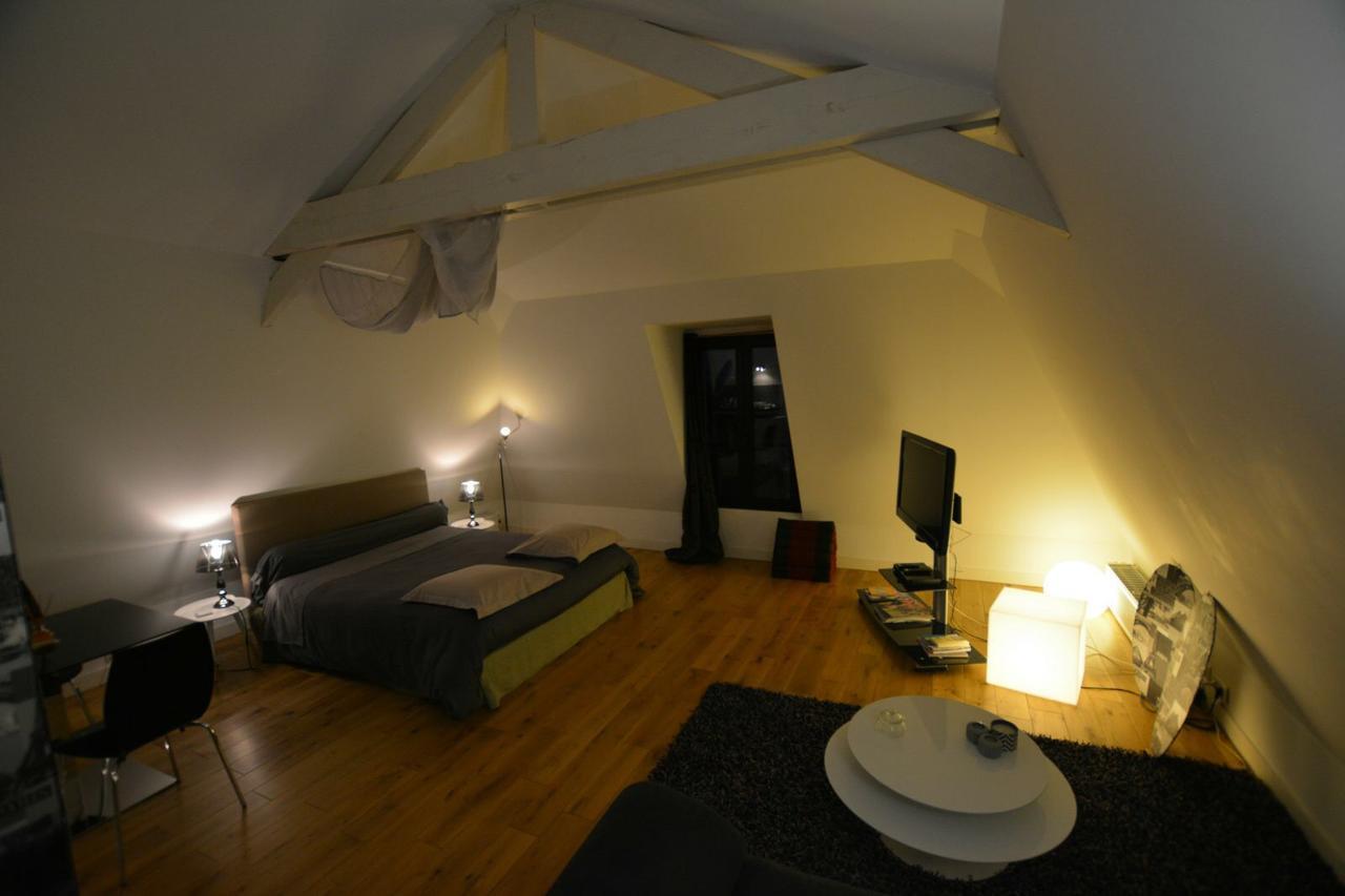 Maison D'Hotes Les Coudreaux 루얼말메이슨 외부 사진